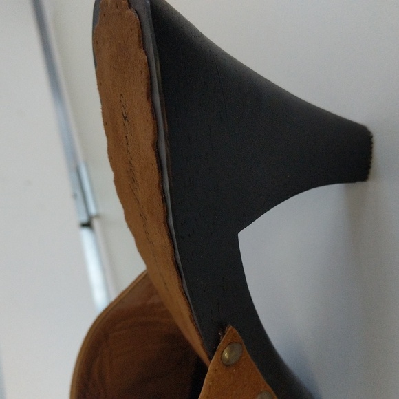 Beverly Feldman Suede Shoes - Picture 3 of 5